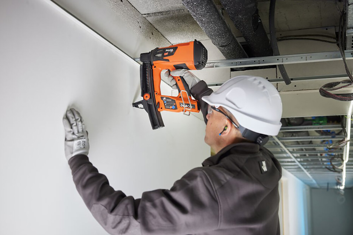 Chiodatrice Spit Pulsa 27P per fissaggio di profili per controsoffittature